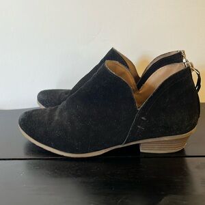 Gently worn comfy low heeled booties